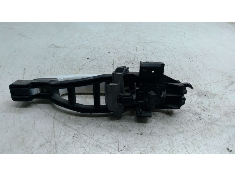 Recambio de maneta exterior delantera derecha para ford kuga i 2.0 tdci referencia OEM IAM 3M51R224A36  