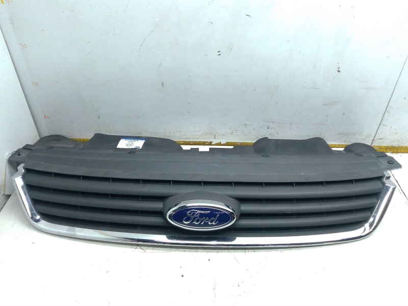 Recambio de rejilla delantera para ford kuga i 2.0 tdci referencia OEM IAM 8V418200A  