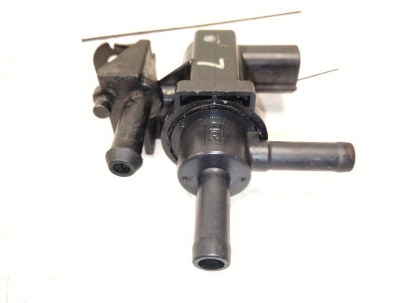 Recambio de valvula de vacio para toyota corolla verso (zer_, zze12_, r1_) 1.8 (znr11_) referencia OEM IAM 9008091231  