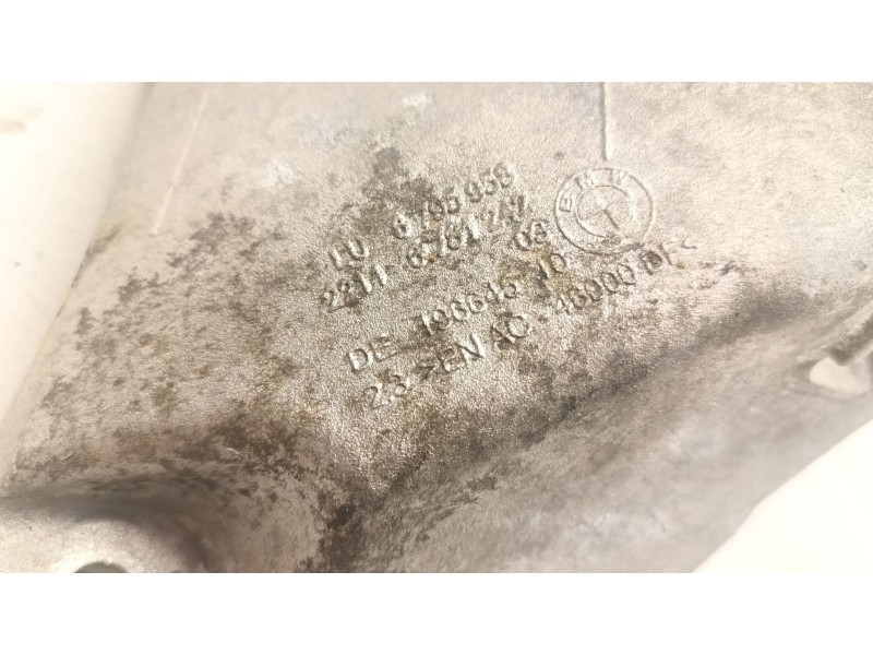 Recambio de soporte motor derecho superior para bmw 5 (f10) 525 d referencia OEM IAM 22116781242  