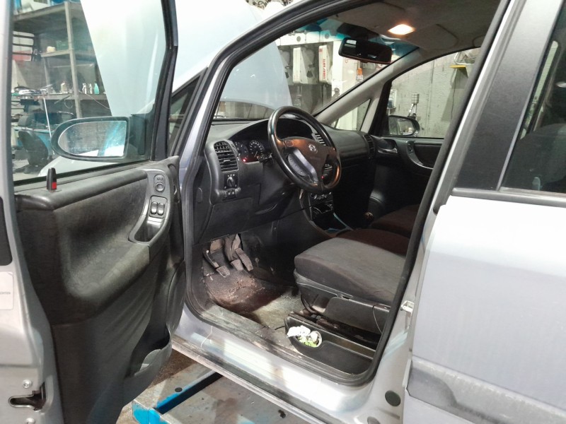 opel zafira a monospace (t98) del año 2022
