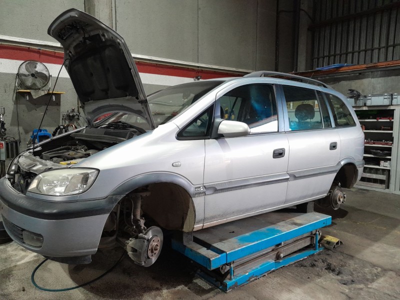 opel zafira a monospace (t98) del año 2022