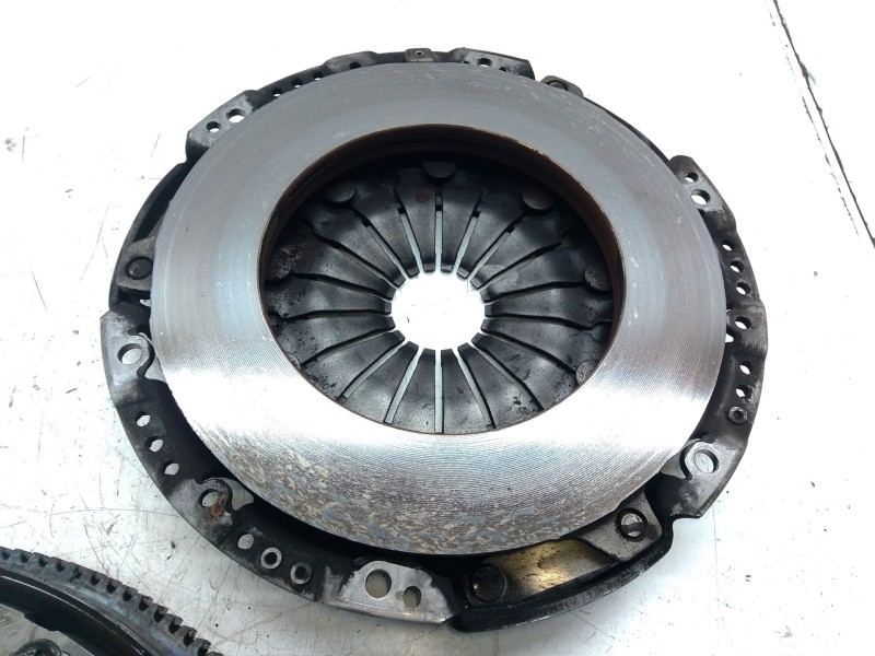 Recambio de kit embrague para mercedes-benz sprinter 5-t furgoneta (b906) 515 cdi (906.653, 906.655, 906.657) referencia OEM IAM