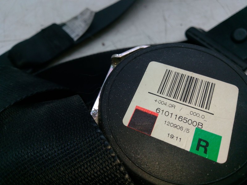 Recambio de cinturon seguridad delantero derecho para ford kuga i 2.0 tdci referencia OEM IAM 610116500B  