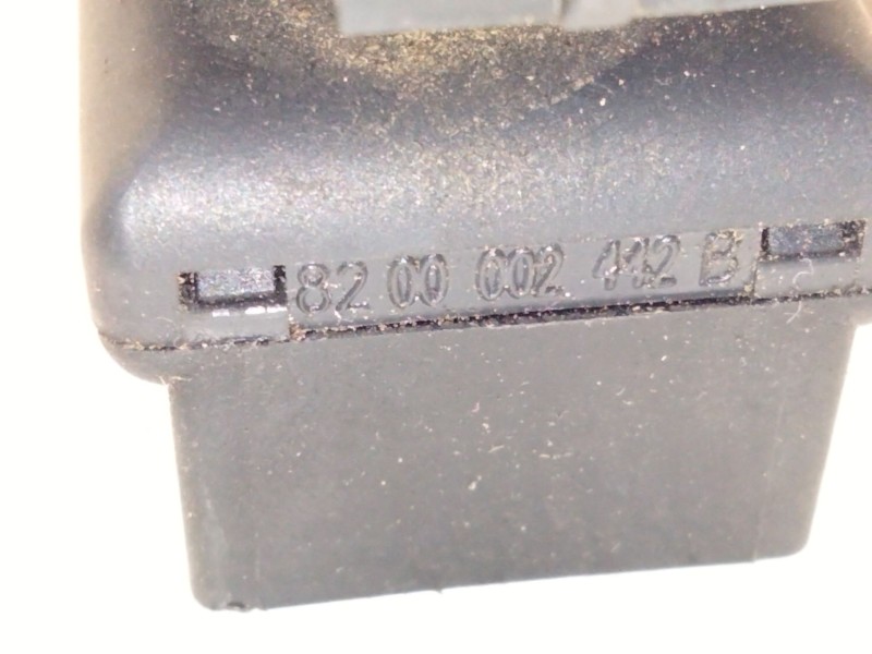 Recambio de mando elevalunas delantero izquierdo para renault master iii furgoneta (fv) 2.3 dci 150 fwd (fv0f, fv03) referencia 