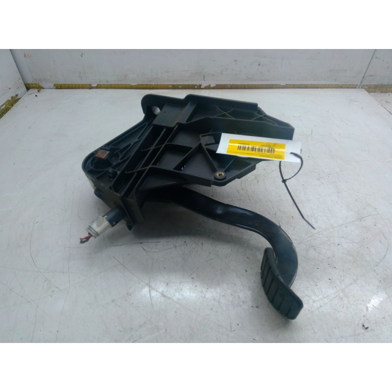 Recambio de pedal embrague para renault master iii furgoneta (fv) 2.3 dci 150 fwd (fv0f, fv03) referencia OEM IAM   