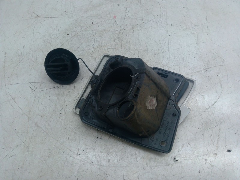 Recambio de tapa exterior combustible para renault master iii furgoneta (fv) 2.3 dci 150 fwd (fv0f, fv03) referencia OEM IAM 781