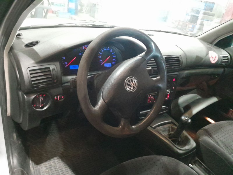 volkswagen passat b5 (3b2) del año 1998