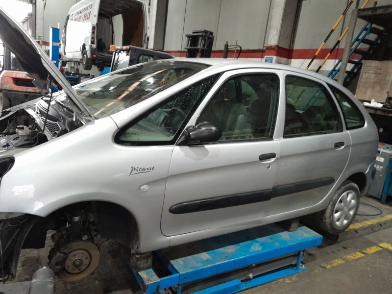 citroën xsara picasso (n68) del año 2002