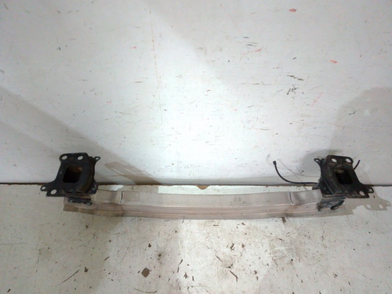 Recambio de refuerzo paragolpes delantero para audi a3 (8p1) 2.0 tdi referencia OEM IAM   