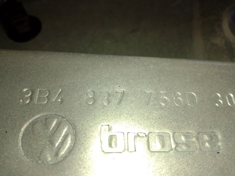 Recambio de elevalunas delantero derecho para volkswagen passat b5 (3b2) 1.9 tdi referencia OEM IAM 3B4837756D  