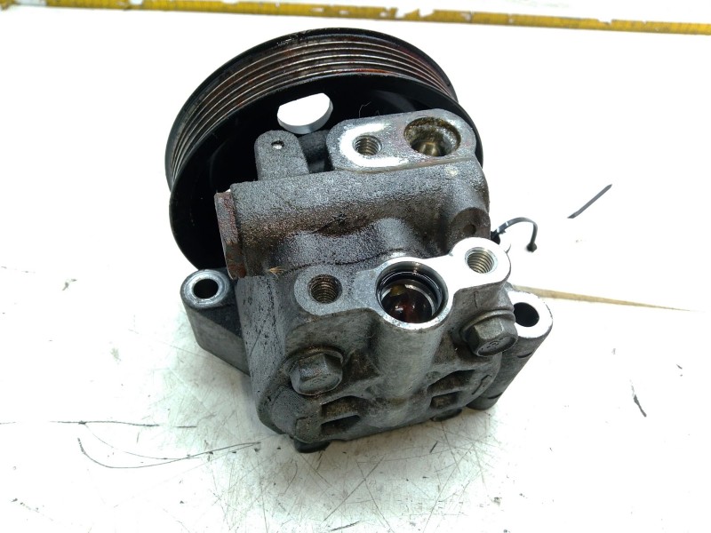 Recambio de bomba direccion para ford mondeo iv turnier (ba7) 2.0 tdci referencia OEM IAM 6G913A696CD  