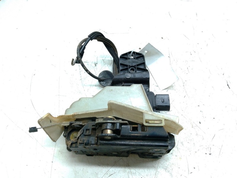 Recambio de cerradura puerta delantera derecha para volkswagen passat b5 (3b2) 1.9 tdi referencia OEM IAM 3B1837016A  