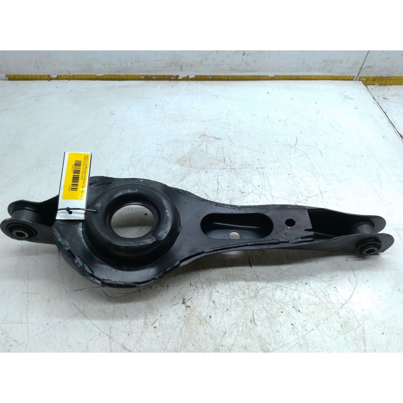 Recambio de brazo suspension inferior trasero derecho para ford kuga i 2.0 tdci referencia OEM IAM   
