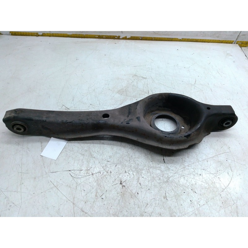 Recambio de brazo suspension inferior trasero izquierdo para ford kuga i 2.0 tdci referencia OEM IAM   