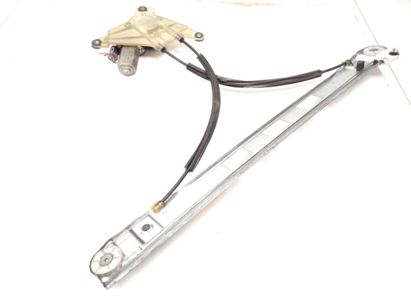 Recambio de elevalunas delantero derecho para renault master iii furgoneta (fv) 2.3 dci 150 fwd (fv0f, fv03) referencia OEM IAM 