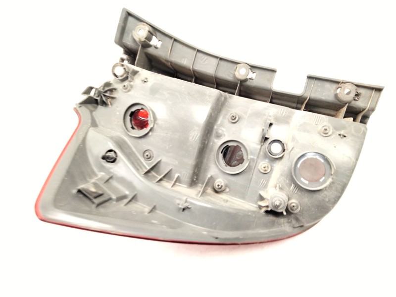 Recambio de piloto trasero derecho para kia cee´d sw (ed) 1.6 crdi 115 referencia OEM IAM   