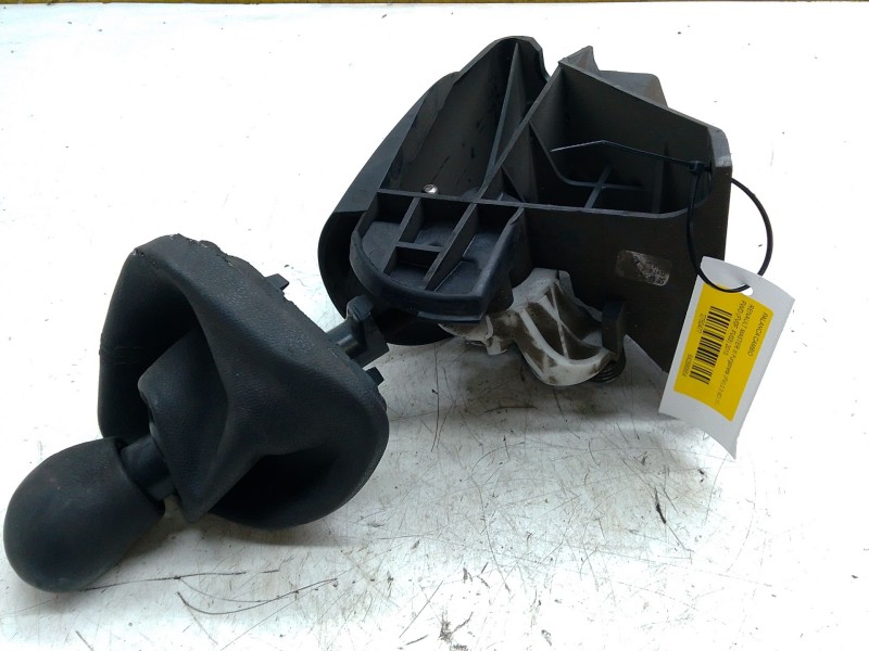 Recambio de palanca cambio para renault master iii furgoneta (fv) 2.3 dci 150 fwd (fv0f, fv03) referencia OEM IAM 8200744935  