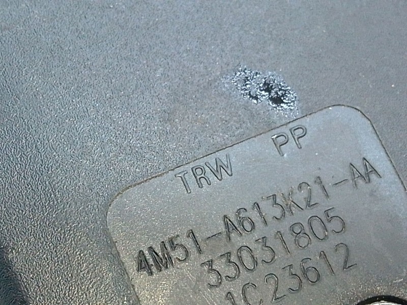 Recambio de enganche cinturon trasero derecho para ford kuga i 2.0 tdci referencia OEM IAM 4M51A613K21AA  