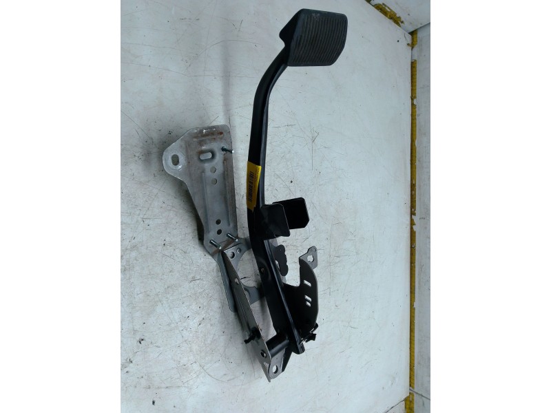 Recambio de pedal freno para ford kuga i 2.0 tdci referencia OEM IAM 3M512467  