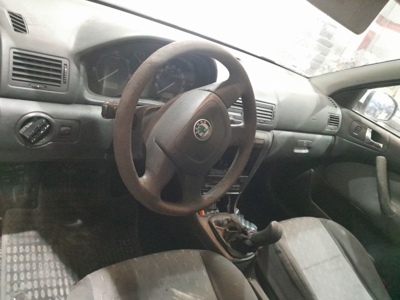 skoda octavia i (1u2) del año 2010