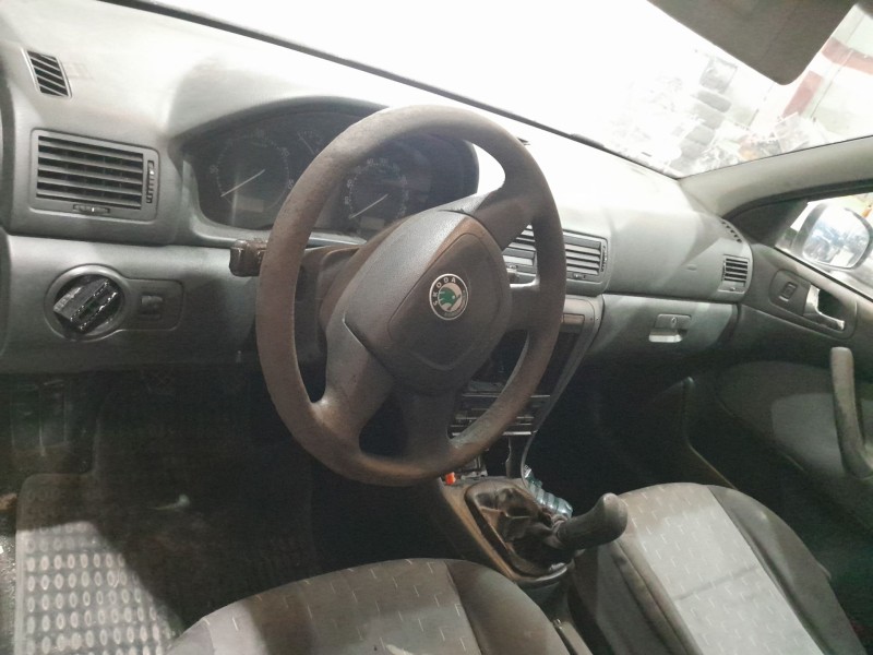 skoda octavia i (1u2) del año 2010