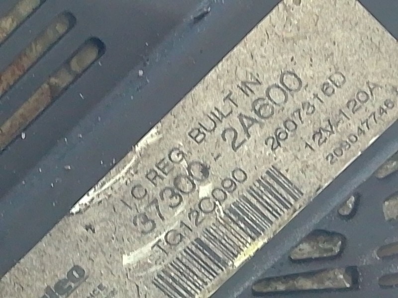 Recambio de alternador para kia cee´d sw (ed) 1.6 crdi 115 referencia OEM IAM 373002A600  