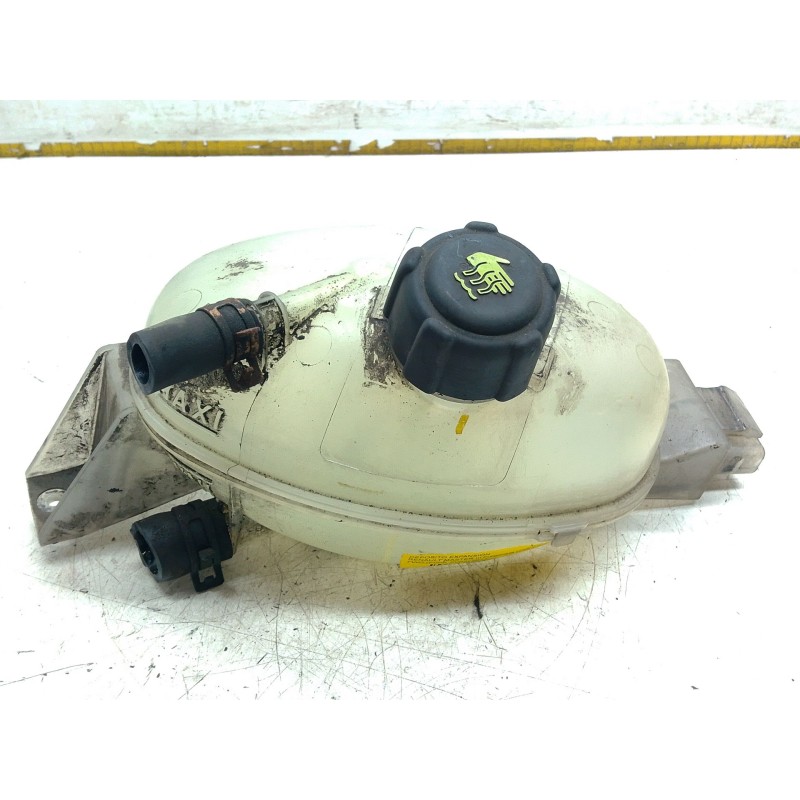 Recambio de deposito expansion para renault master iii furgoneta (fv) 2.3 dci 150 fwd (fv0f, fv03) referencia OEM IAM 217100015R