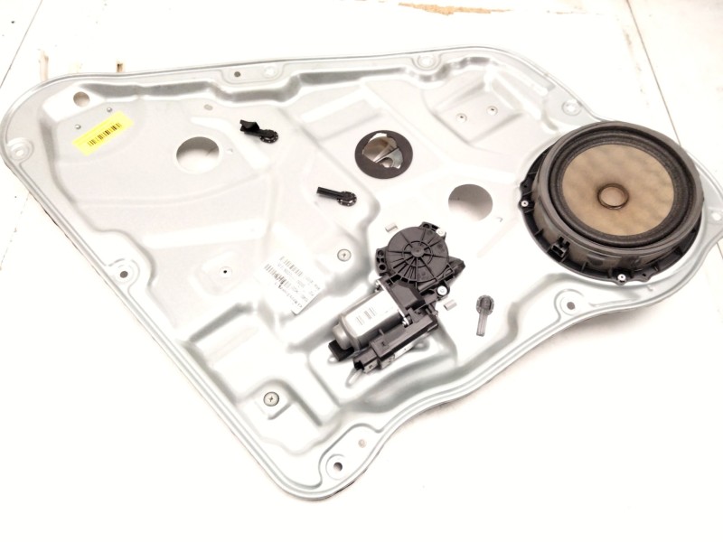 Recambio de elevalunas trasero derecho para kia cee´d sw (ed) 1.6 crdi 115 referencia OEM IAM 834801H050  