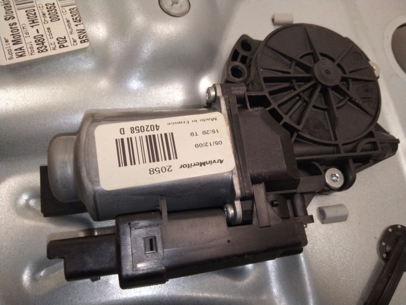 Recambio de elevalunas trasero derecho para kia cee´d sw (ed) 1.6 crdi 115 referencia OEM IAM 834801H050  