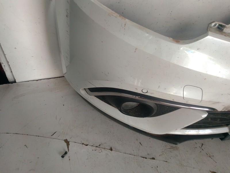 Recambio de paragolpes delantero para renault grand scénic iv (r9_) 1.6 dci 130 referencia OEM IAM 620224828R  