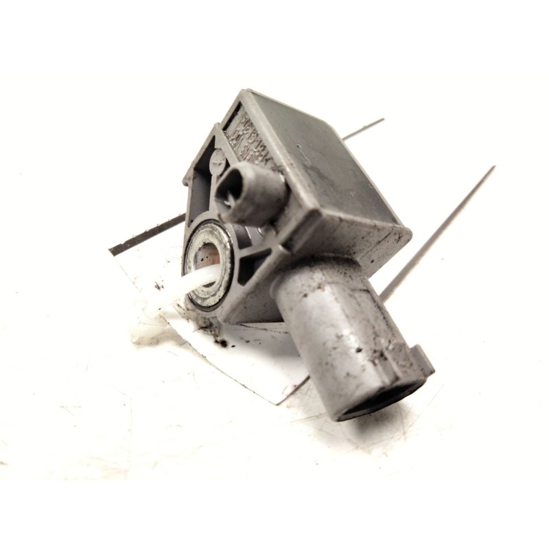 Recambio de sensor impacto airbag para mercedes-benz clase c t-model (s204) c 320 cdi (204.222) referencia OEM IAM A2048201985  