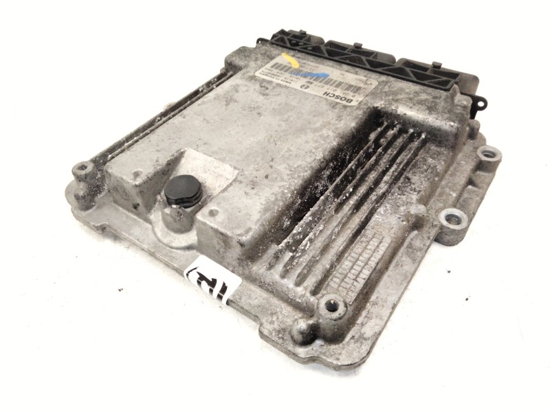 Recambio de centralita motor uce para renault master iii furgoneta (fv) 2.3 dci 150 fwd (fv0f, fv03) referencia OEM IAM 23710089