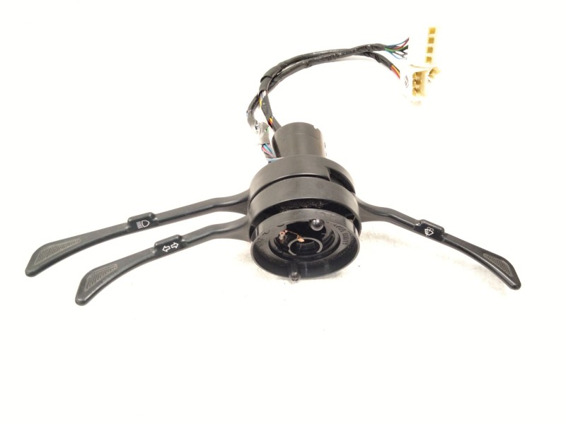 Recambio de mando intermitentes y limpia para lada niva todo terreno, cerrada (2121, 2131) 1700 i 4x4 (21213, 21214) referencia 