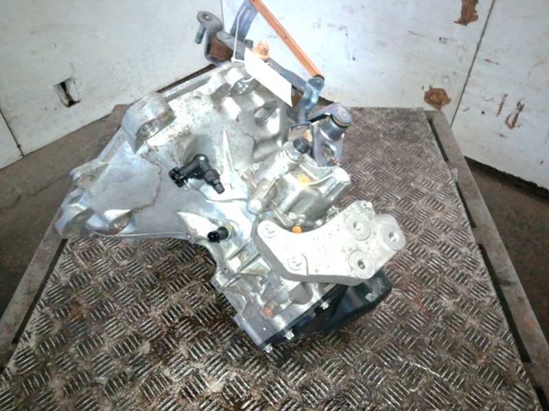Recambio de caja cambios para opel corsa d furgoneta/hatchback (s07) 1.3 cdti (l08) referencia OEM IAM 55565178  
