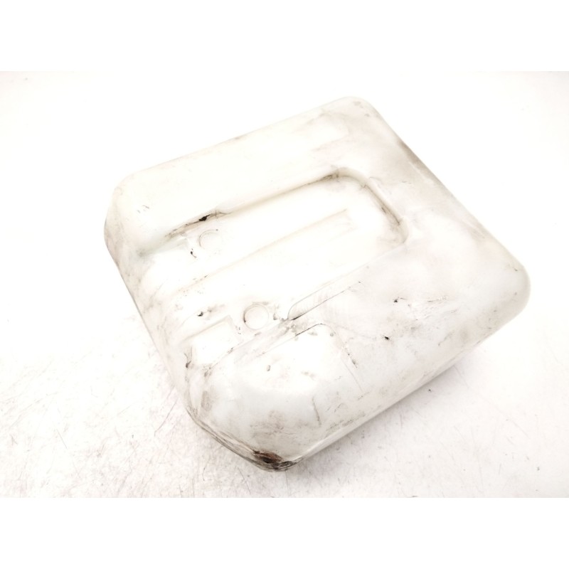 Recambio de deposito limpia para lada niva todo terreno, cerrada (2121, 2131) 1700 i 4x4 (21213, 21214) referencia OEM IAM 21235