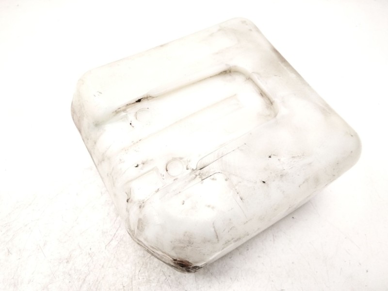 Recambio de deposito limpia para lada niva todo terreno, cerrada (2121, 2131) 1700 i 4x4 (21213, 21214) referencia OEM IAM 21235