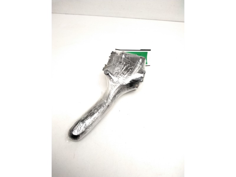 Recambio de mando limpia para toyota rav 4 (a2) 2.0 luna 4x4 referencia OEM IAM 42110173680 6802X07 173680