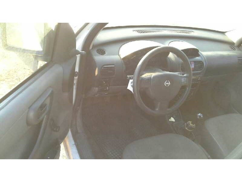 opel combo (corsa c) del año 2002