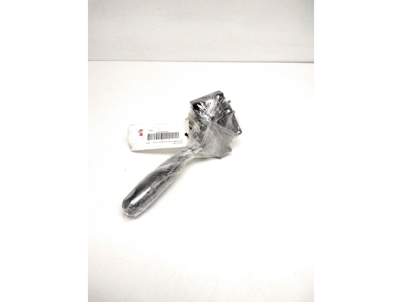 Recambio de mando limpia para toyota yaris (ncp1/nlp1/scp1) 1.3 expo referencia OEM IAM 173647 6473W17 