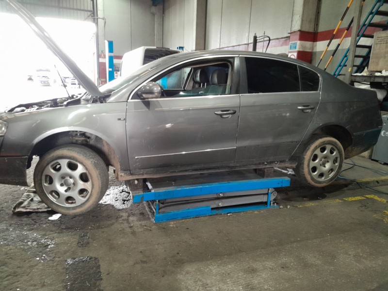 volkswagen passat b6 (3c2) del año 2007