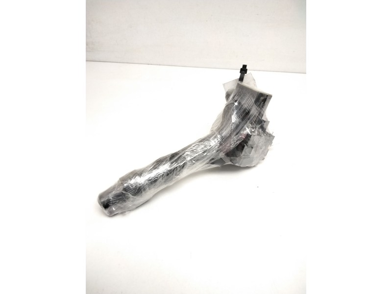 Recambio de mando intermitentes para lancia delta td hpe referencia OEM IAM B883  