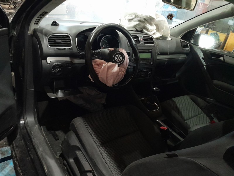 volkswagen golf vi (5k1) del año 2010