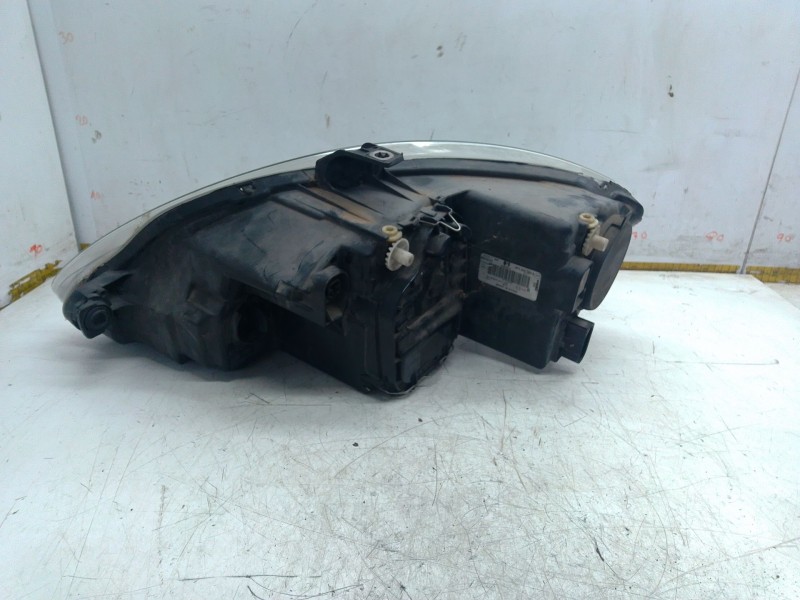 Recambio de faro derecho para seat leon (1p1) 1.6 tdi referencia OEM IAM 5P1941034A  