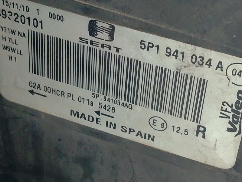 Recambio de faro derecho para seat leon (1p1) 1.6 tdi referencia OEM IAM 5P1941034A  
