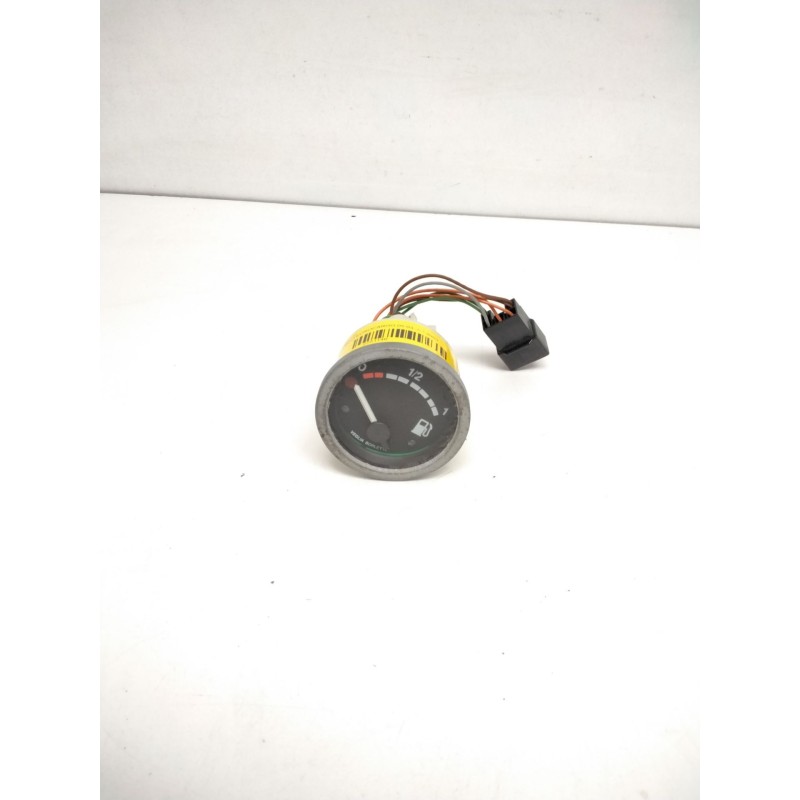 Recambio de reloj para iveco eurocargo 05.03 referencia OEM IAM 4822918 indicador de nivel de combustible de 24V 6316629901