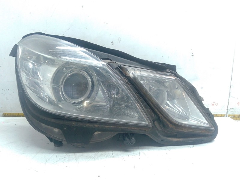 Recambio de faro derecho para mercedes-benz clase e t-model (s212) e 350 cdi (212.225) referencia OEM IAM A2128205861 1ZT0097020