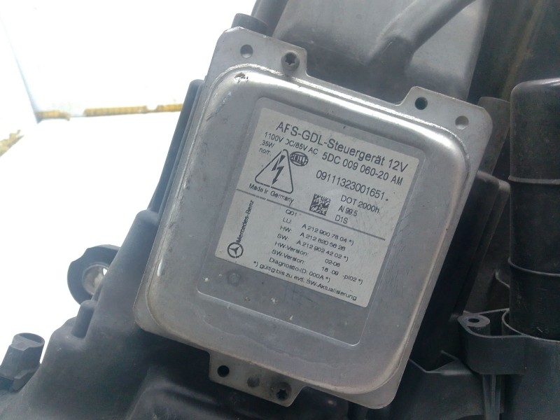 Recambio de faro derecho para mercedes-benz clase e t-model (s212) e 350 cdi (212.225) referencia OEM IAM A2128205861 1ZT0097020