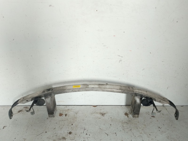 Recambio de refuerzo paragolpes delantero para mercedes-benz clase e t-model (s212) e 350 cdi (212.225) referencia OEM IAM A2046