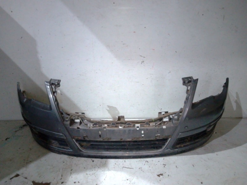 Recambio de paragolpes delantero para volkswagen passat b6 (3c2) 1.9 tdi referencia OEM IAM 3C0807217DGRU  